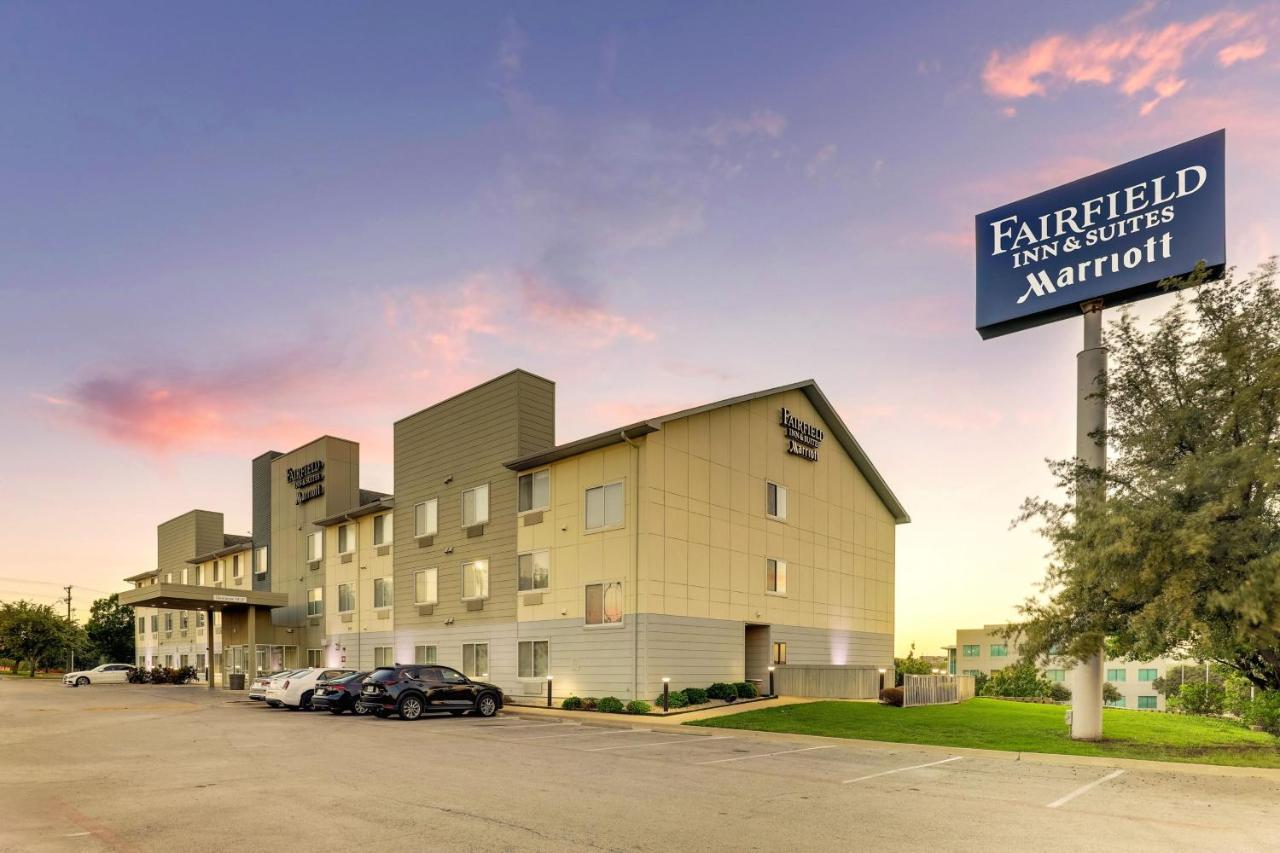 Fairfield Inn & Suites By Marriott Fort Worth I-30 West Near Nas Jrb Eksteriør billede
